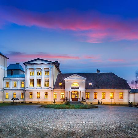 Palac Jablonowo Bed and Breakfast Ujście Exterior foto