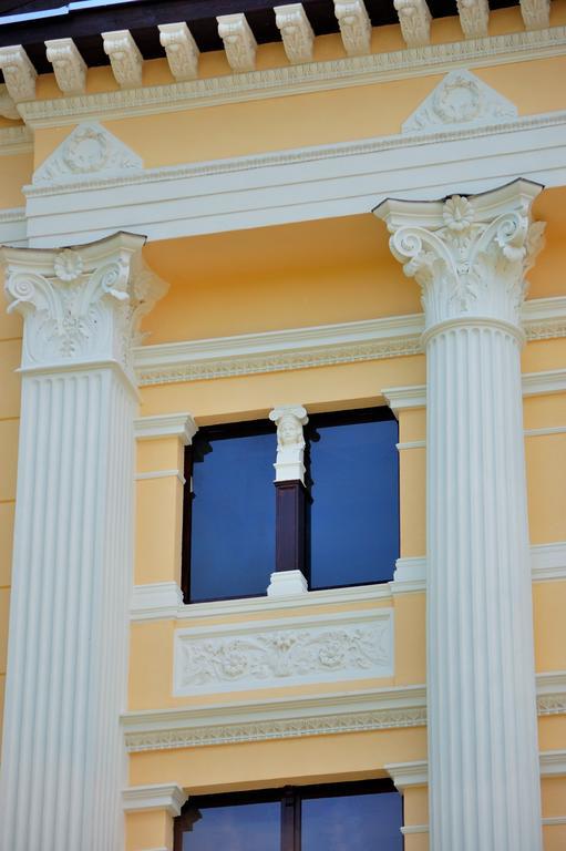 Palac Jablonowo Bed and Breakfast Ujście Exterior foto