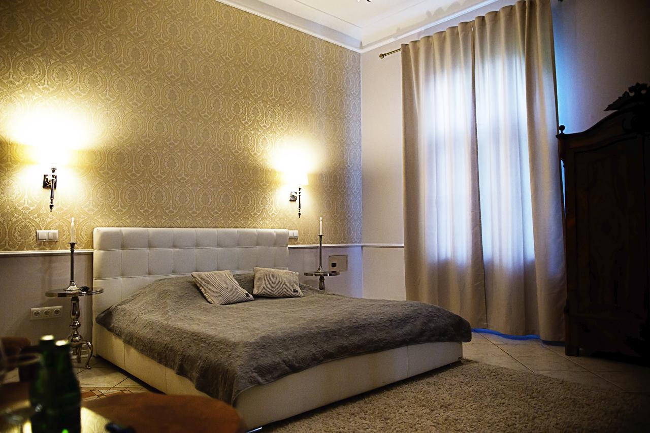 Palac Jablonowo Bed and Breakfast Ujście Exterior foto